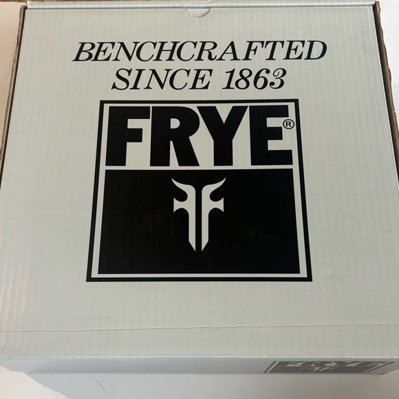 ❤️ 10 HTF Frye RARE Women’s Jenna Studded short moto boot Cognac BROWN leather - Picture 11 of 12